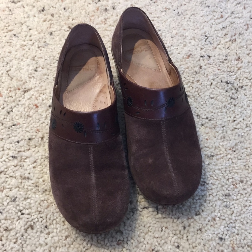 Dansko brown suede clog